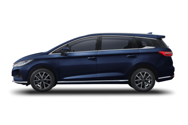 BYD M6